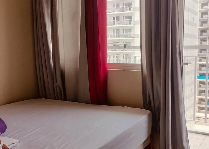 Queen Magz Staycation Mall Of 4* Manila
