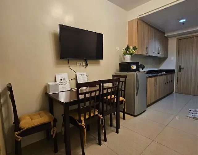 Aparthotel Queen Magz Staycation Mall Of 4*