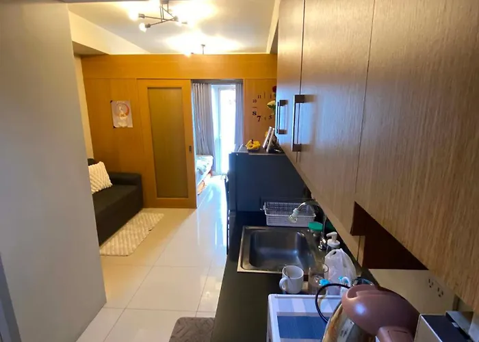 Aparthotel Queen Magz Staycation Mall Of
