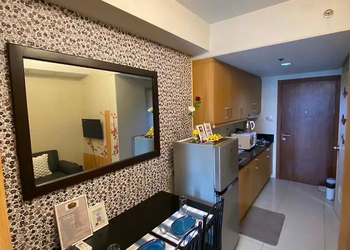 Queen Magz Staycation Mall Of Aparthotel