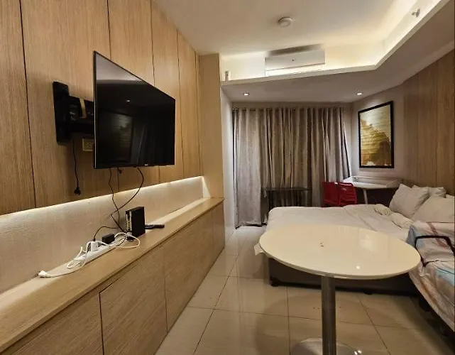 Queen Magz Staycation Mall Of 4* Manila