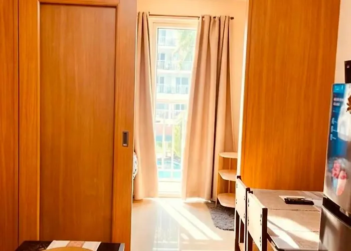 Queen Magz Staycation Mall Of 4* Manila