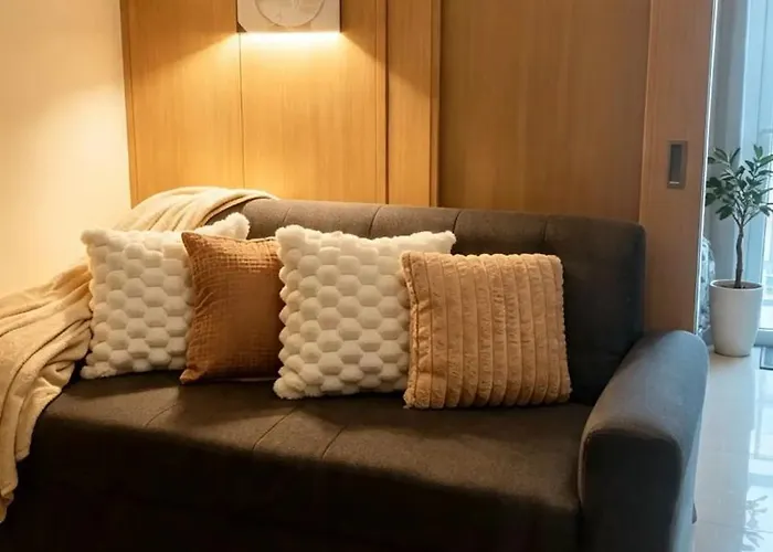 Queen Magz Staycation Mall Of Aparthotel 4*