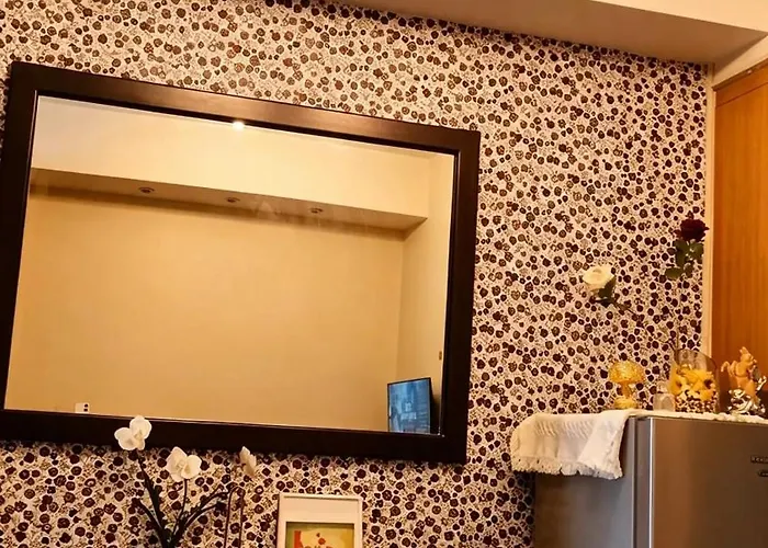 Queen Magz Staycation Mall Of 4* Manila